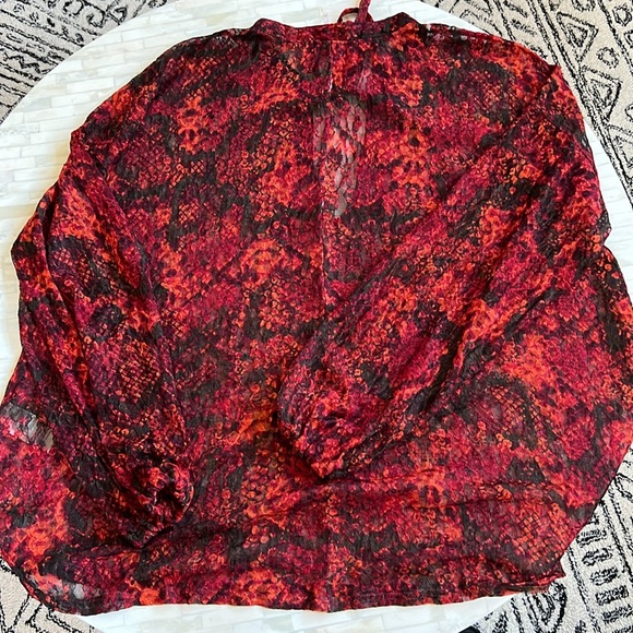 Free People- out for the night top - Picture 5 of 7